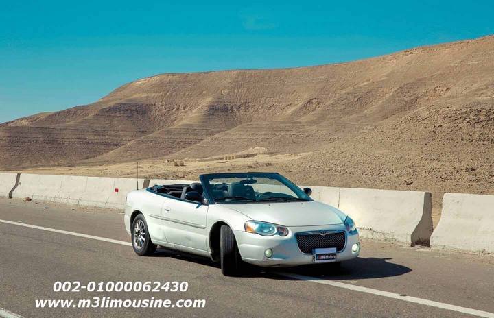 ايجار سيارات كرايسلر كابورليه ٢ مقعد