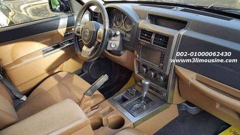 ايجار جيب شيروكي kk